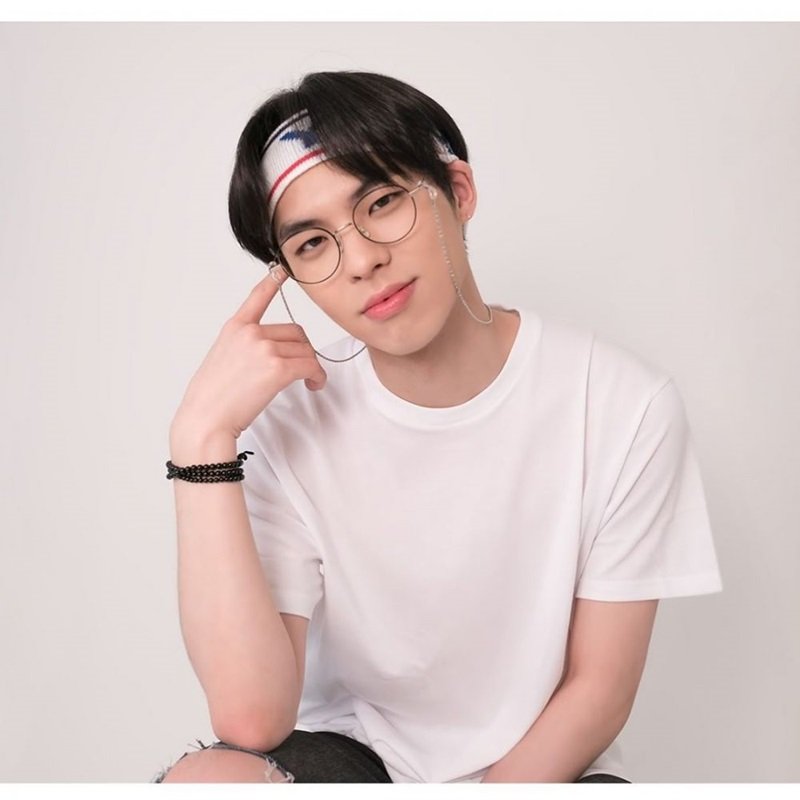 BX - urutan member CIX