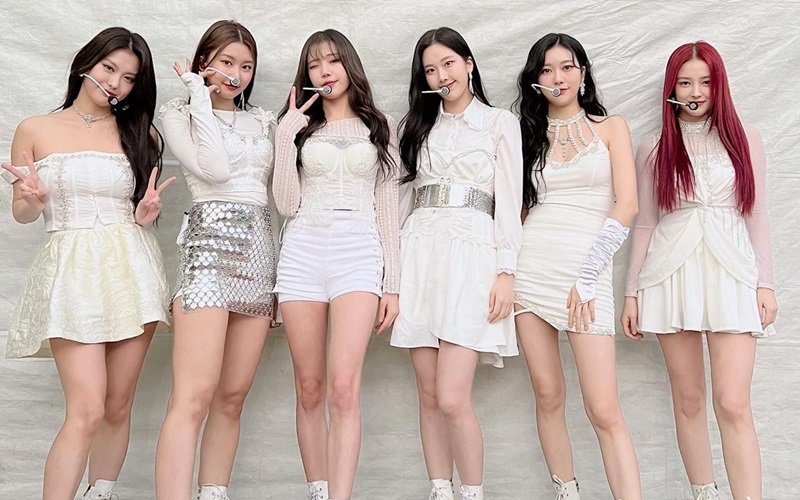 MOMOLAND