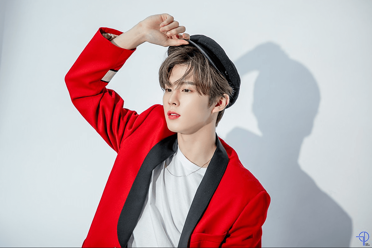 Kim Woo Seok Keluar Agensi TOP Media