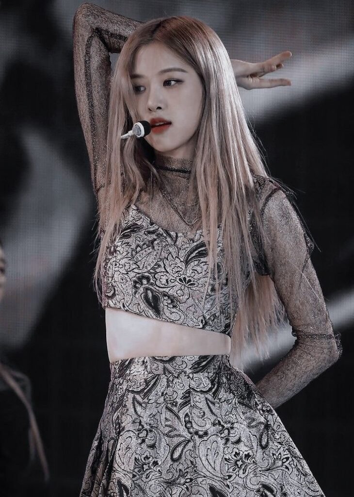 Rosé Black pink aesthetic