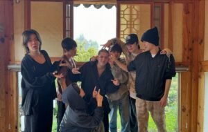 Member NCT antar Taeyong Wamil 1 - Copy