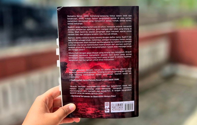 Sinopsis dan Review Novel Sirauik (7)